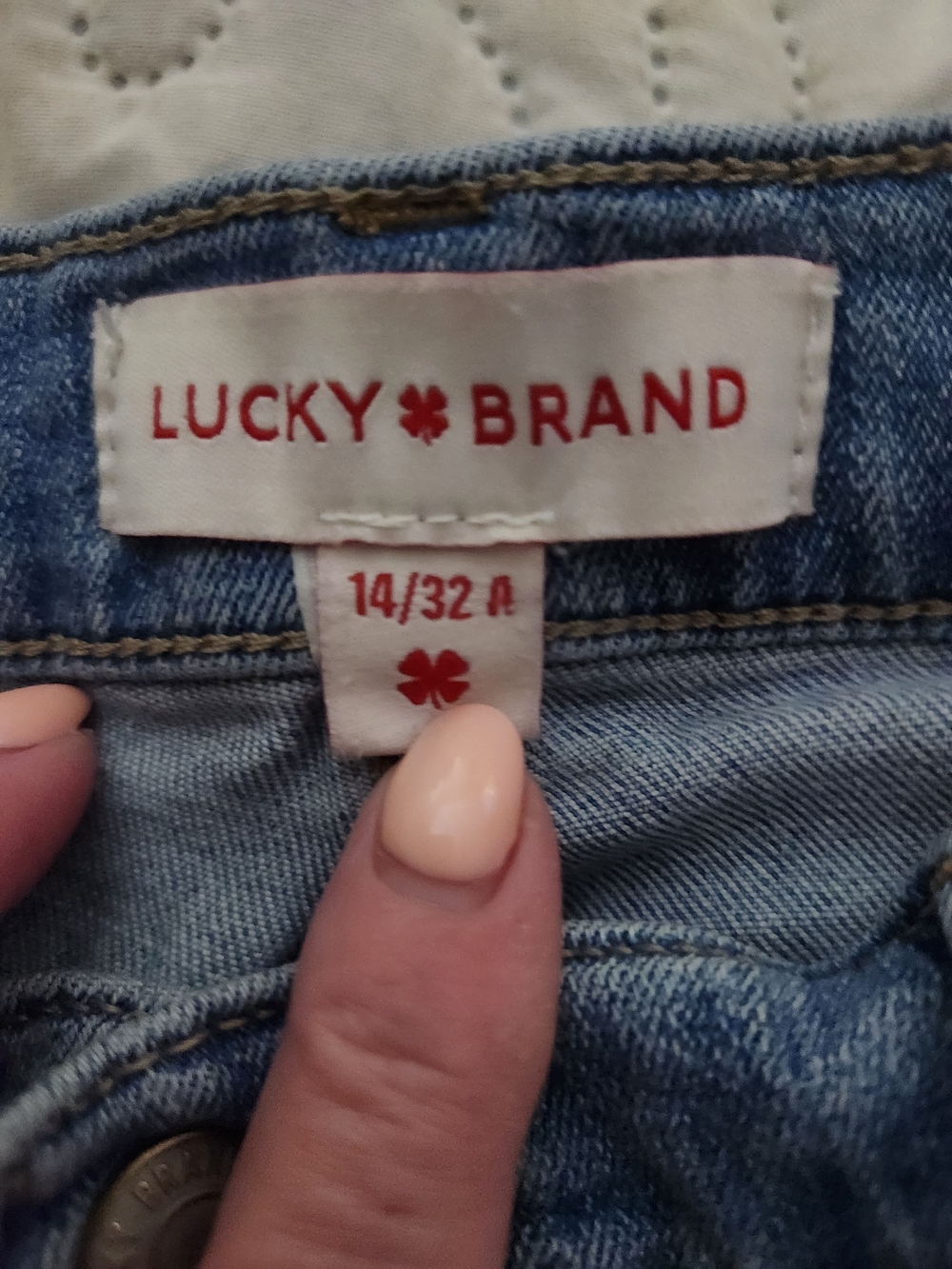 Lucky Brand Light Blue Relaxed Women's Jeans - Picture 3 of 4